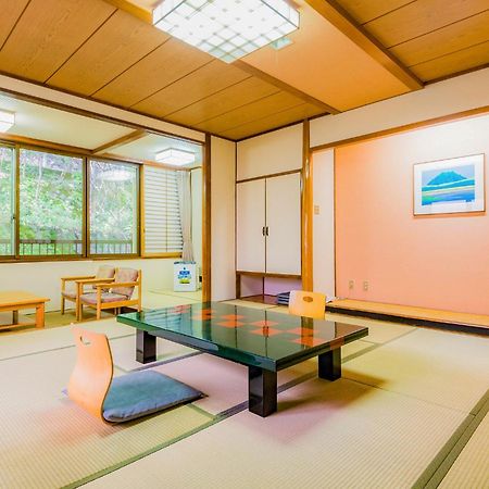 Hotel Ooedo Onsen Monogatari Ikaho Shibukawa Esterno foto