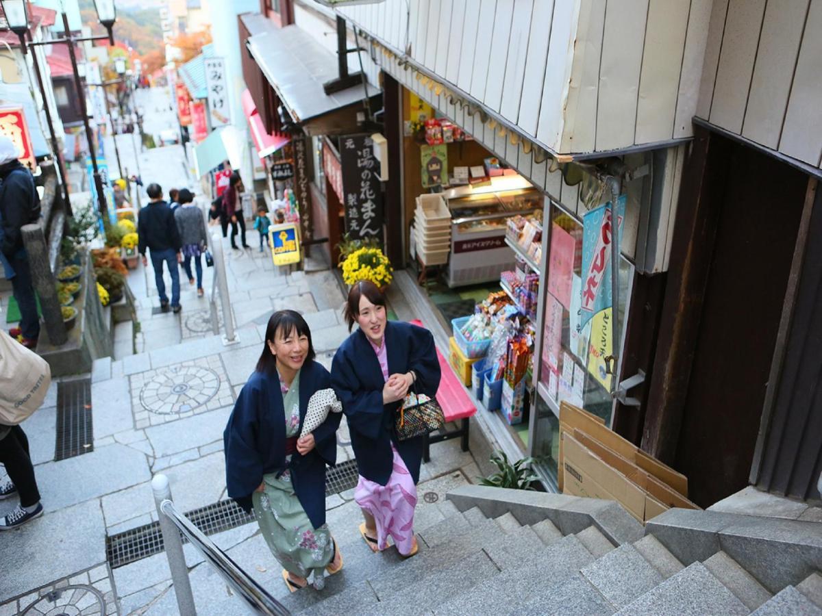 Hotel Ooedo Onsen Monogatari Ikaho Shibukawa Esterno foto
