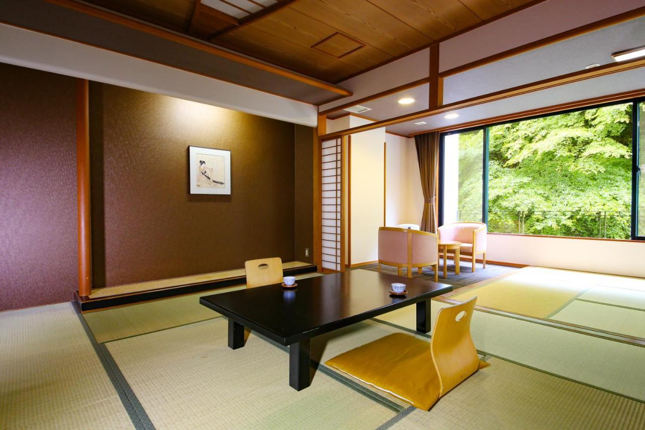 Hotel Ooedo Onsen Monogatari Ikaho Shibukawa Esterno foto