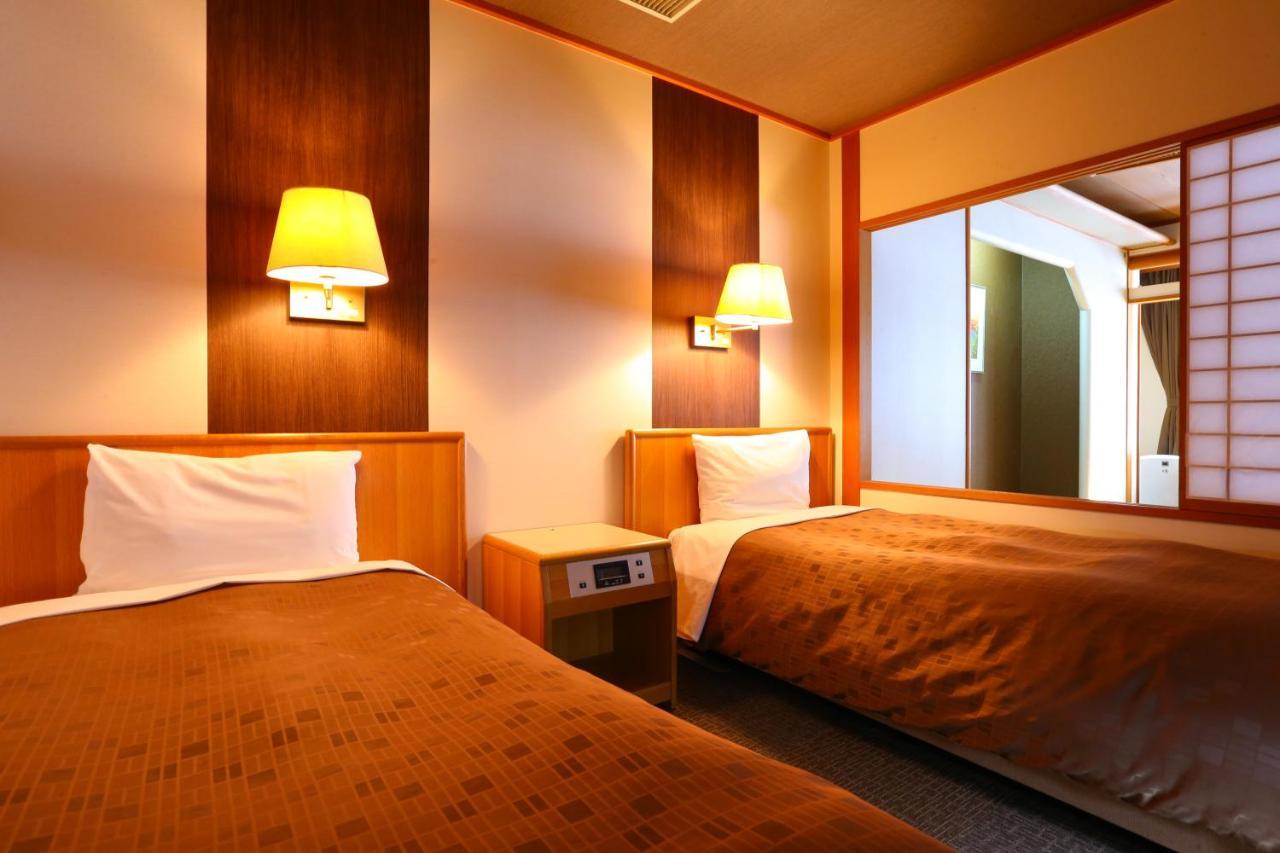 Hotel Ooedo Onsen Monogatari Ikaho Shibukawa Esterno foto