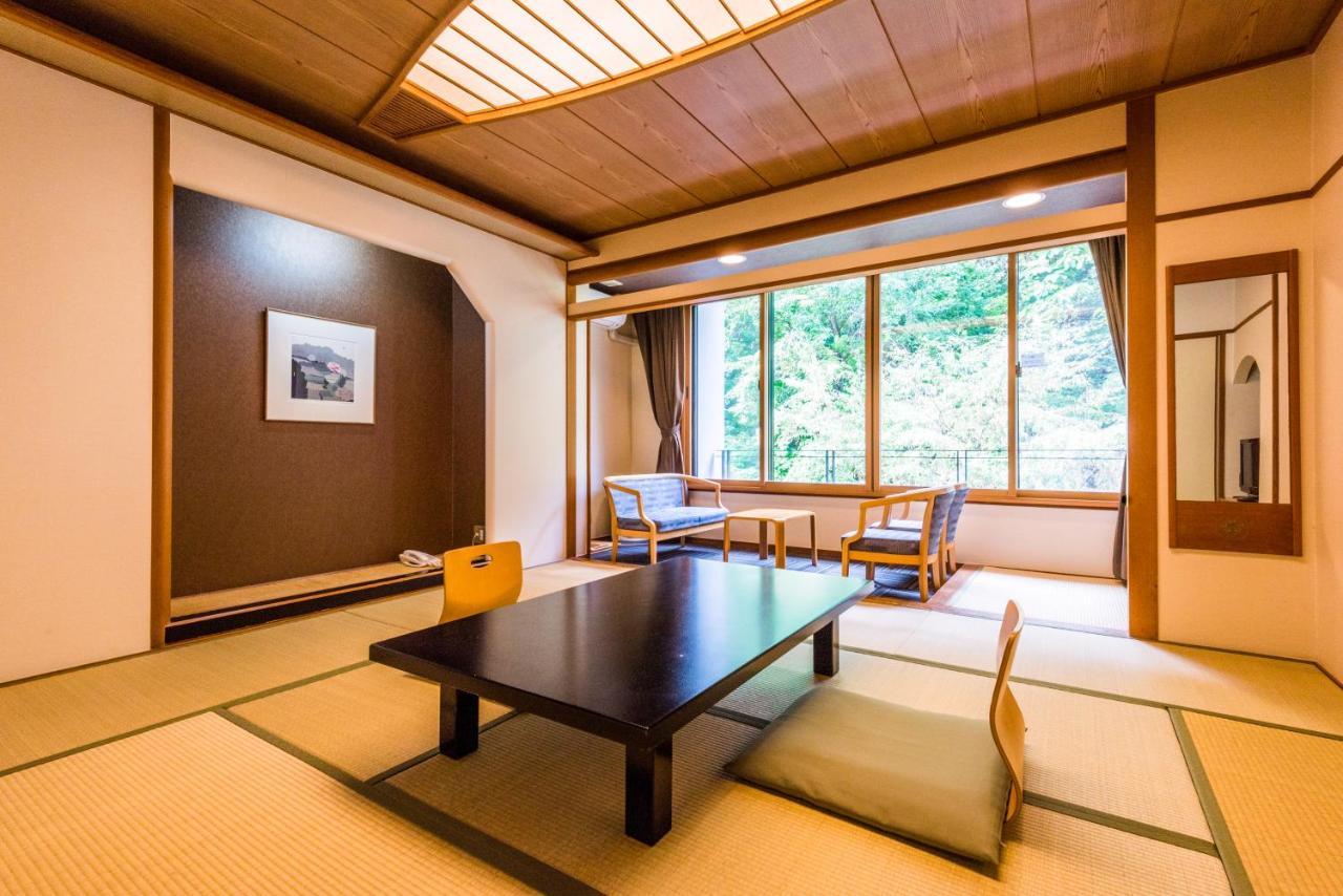Hotel Ooedo Onsen Monogatari Ikaho Shibukawa Esterno foto